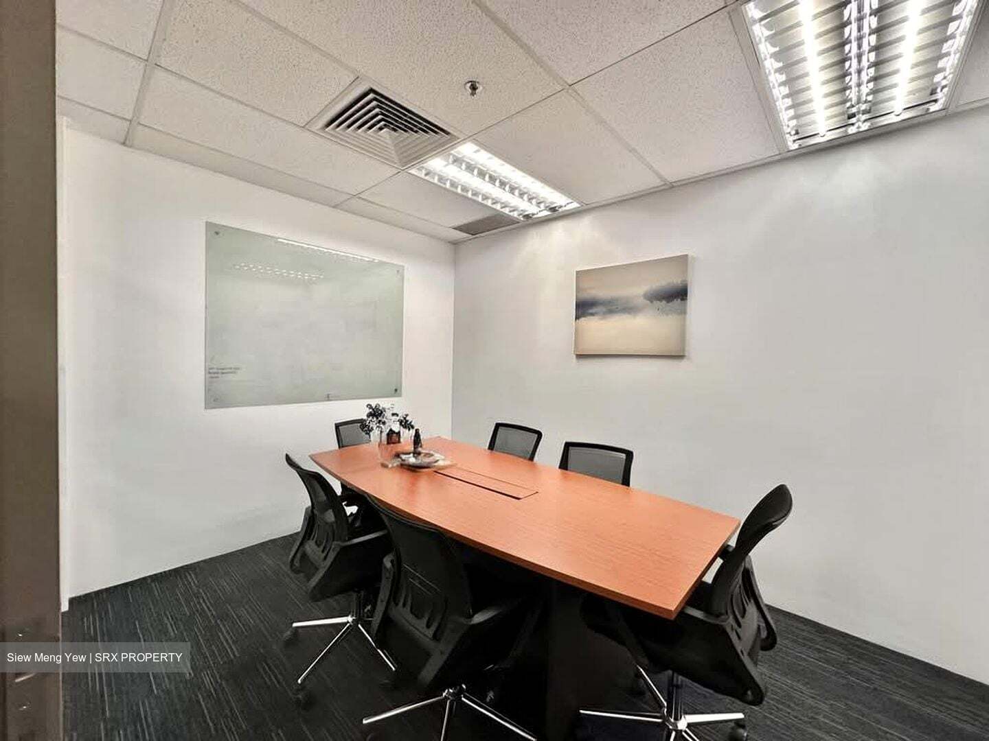 International Plaza (D2), Office #592843911
